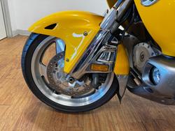 2002 Honda GL1800 (GL1800A) GOLDWING YELLOW