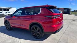 2026 Mitsubishi Outlander Black Edition