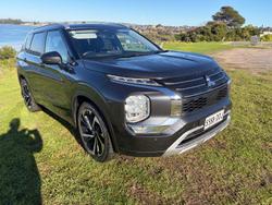 2024 Mitsubishi Outlander Exceed