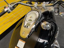 2011 Suzuki VL800T (BOULEVARD C50T) Black