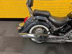 2011 Suzuki VL800T (BOULEVARD C50T) Black