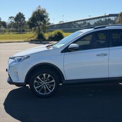 2017 Toyota RAV4 Cruiser