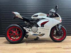 Ducati Panigale V2