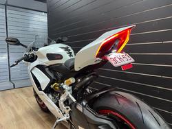 2022 DUCATI PANIGALE V2 White