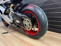 2022 DUCATI PANIGALE V2 White
