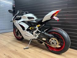 2022 DUCATI PANIGALE V2 White