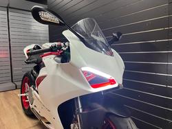 2022 DUCATI PANIGALE V2 White