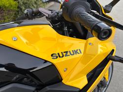 2024 Suzuki GSX-8R (GSX800FRQ) Yellow