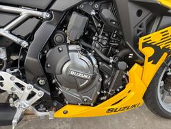 2024 Suzuki GSX-8R (GSX800FRQ) Yellow