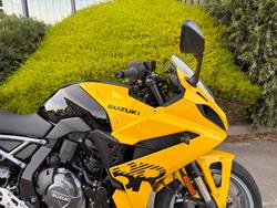 2024 Suzuki GSX-8R (GSX800FRQ) Yellow