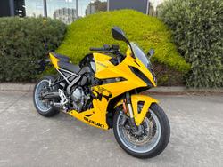 2024 Suzuki GSX-8R (GSX800FRQ) Yellow