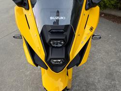 2024 Suzuki GSX-8R (GSX800FRQ) Yellow