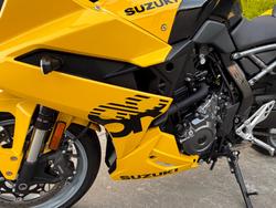 2024 Suzuki GSX-8R (GSX800FRQ) Yellow