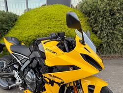 2024 Suzuki GSX-8R (GSX800FRQ) Yellow