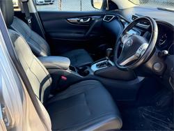 2017 NISSAN QASHQAI Ti