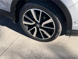 2017 NISSAN QASHQAI Ti