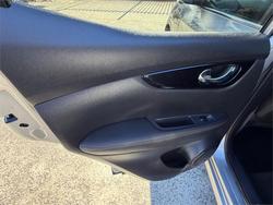 2017 NISSAN QASHQAI Ti