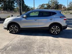 2017 NISSAN QASHQAI Ti