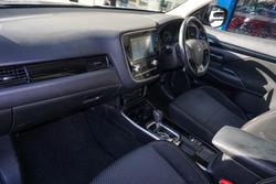 2020 Mitsubishi Outlander ES