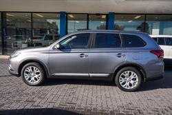 2020 Mitsubishi Outlander ES
