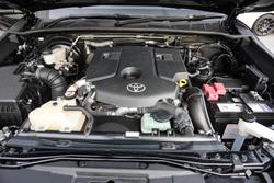 2022 Toyota Hilux SR5