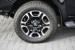 2022 Toyota Hilux SR5