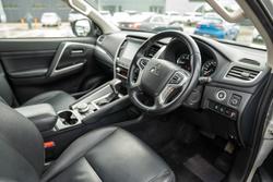 2020 Mitsubishi Pajero Sport GLS