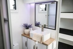 2026 Leader Caravans 2260_Cr_K1e7b_T Gold Le 22'6 3 Bunk