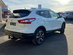 2015 Nissan QASHQAI Ti