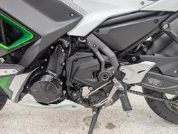 2022 Kawasaki NINJA 650L White