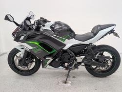 2022 Kawasaki NINJA 650L White