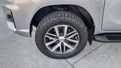 2019 Toyota Hilux SR