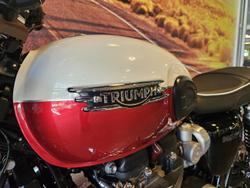 2025 Triumph Bonneville T120 Bonneville Red