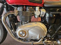 2025 Triumph Bonneville T120 Bonneville Red