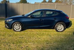 2015 Mazda 3 Maxx