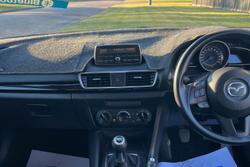 2015 Mazda 3 Maxx