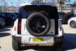 2022 Land Rover Defender 110 D300 SE