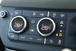 2022 Land Rover Defender 110 D300 SE
