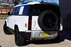 2022 Land Rover Defender 110 D300 SE