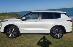 2025 Mitsubishi Outlander Aspire