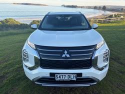 2025 Mitsubishi Outlander Exceed