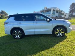 2025 Mitsubishi Outlander Exceed Tourer