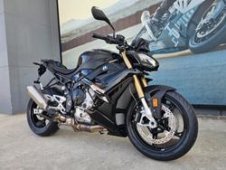 2026 BMW Motorrad S 1000 R SPORT BLACK STORM METALLIC