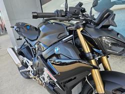 2026 BMW Motorrad S 1000 R SPORT BLACK STORM METALLIC