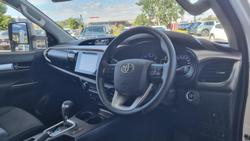 2016 Toyota Hilux SR5
