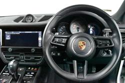 2022 Porsche Macan S