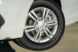 2023 LDV G10 +