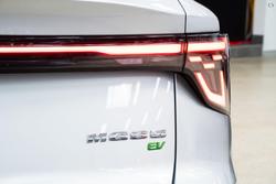 2026 MG MGS5 EV Essence 49