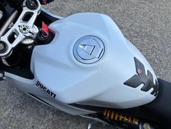 2022 Ducati PANIGALE V2 WHITE