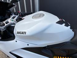 2022 Ducati PANIGALE V2 WHITE
